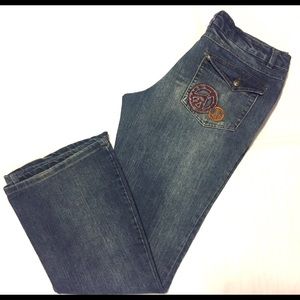 Arizona jeans-NWOT-embroidered peace sign